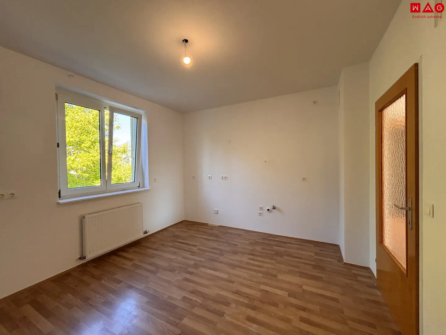 NEU sanierte 3 Raum Wohnung mit praktischer Aufteilung und perfekter Infrastruktur in Linz/Wegscheid - Eigener TG-Abstellplatz - ACHTUNG Mietvertrag auf 10 Jahre befristet!