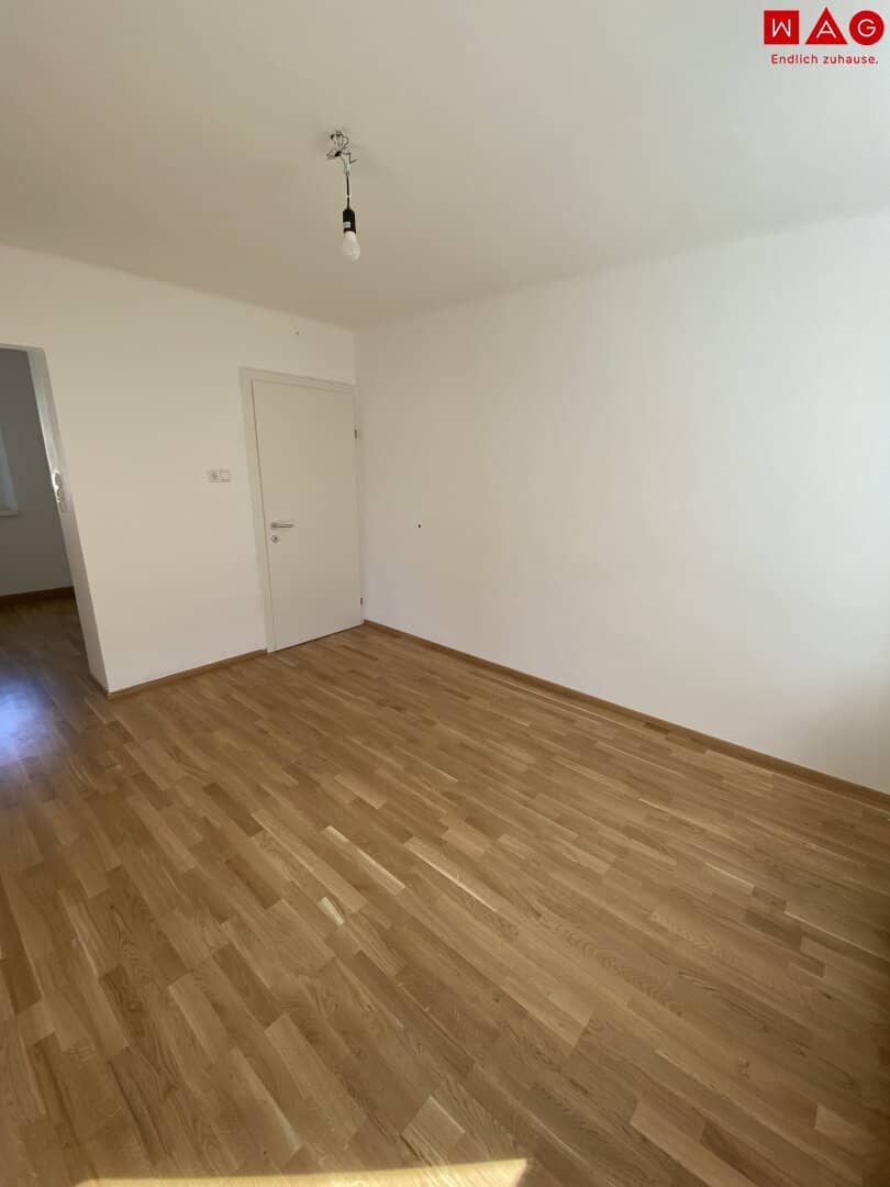 Preiswerte 3-Zimmerwohnung mit herrlichem Blick ins Grüne und flexibler Raumaufteilung! Genießen Sie die Ruhe und Idylle eines kleinen Mehrparteienhauses in zentraler Lage in Steyr Münichholz!