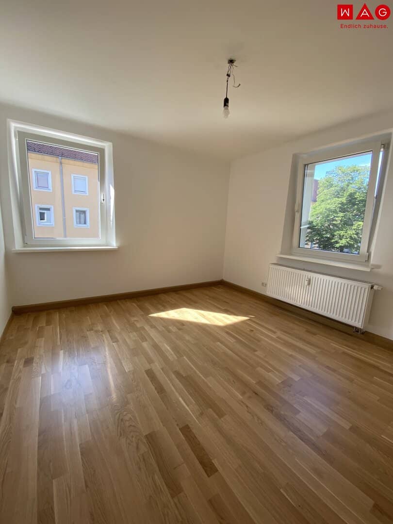 Preiswerte 3-Zimmerwohnung mit herrlichem Blick ins Grüne und flexibler Raumaufteilung! Genießen Sie die Ruhe und Idylle eines kleinen Mehrparteienhauses in zentraler Lage in Steyr Münichholz!