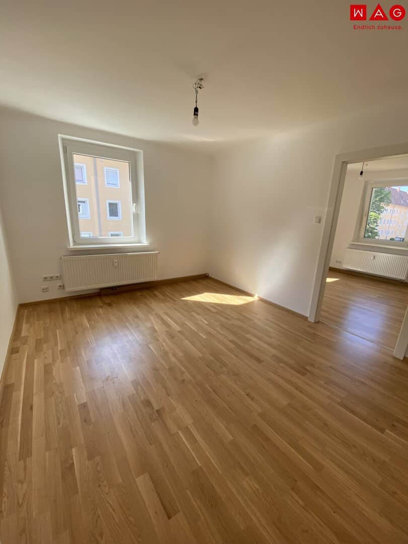 Preiswerte 3-Zimmerwohnung mit herrlichem Blick ins Grüne und flexibler Raumaufteilung! Genießen Sie die Ruhe und Idylle eines kleinen Mehrparteienhauses in zentraler Lage in Steyr Münichholz!