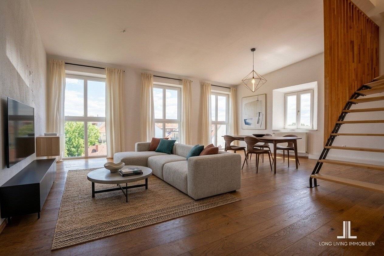 Exklusive Penthouse-Maisonettewohnung mit Dachterrasse und Blick über das Herz-Jesu-Viertel