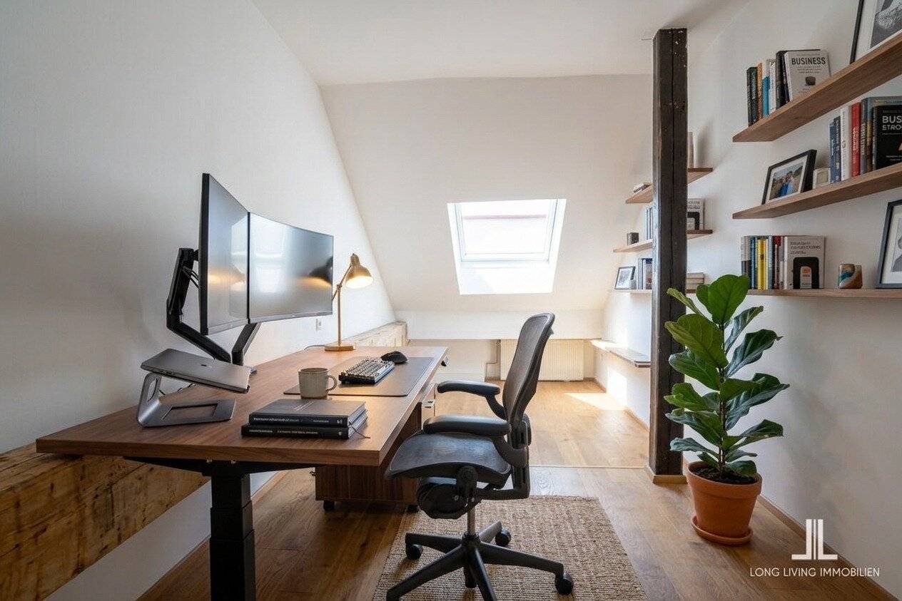 Exklusive Penthouse-Maisonettewohnung mit Dachterrasse und Blick über das Herz-Jesu-Viertel
