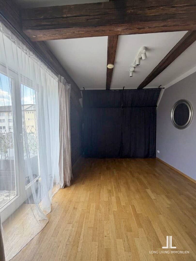Großzügige Maisonettewohnung mit Balkon und zwei Schlafzimmern_Top 38