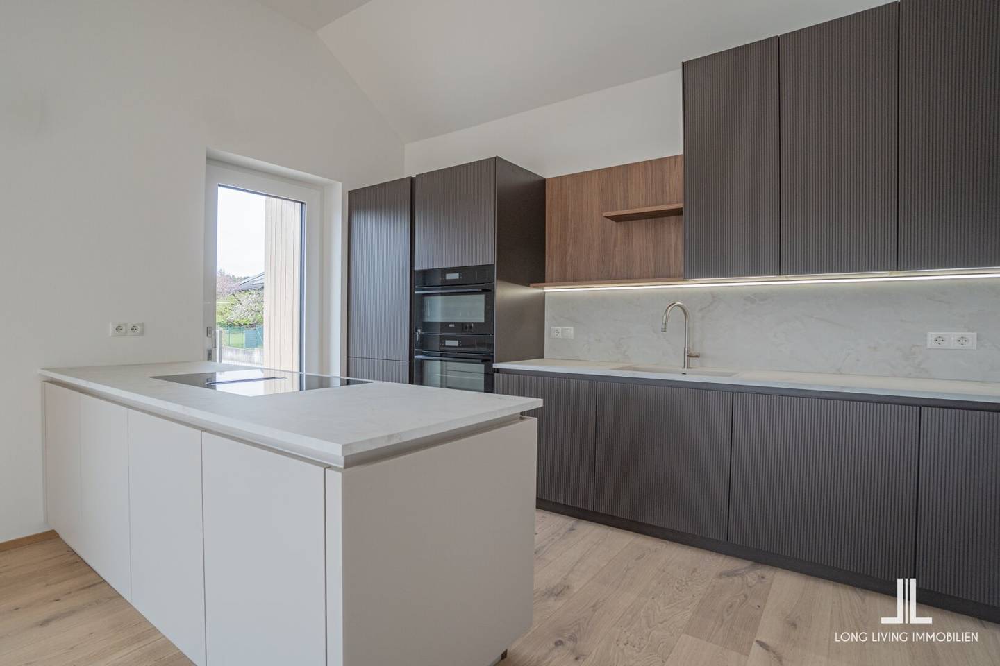 PROVISIONSFREI - Wohlfühl-Zuhause mit Garten, großem Balkon & traumhaftem Weitblick