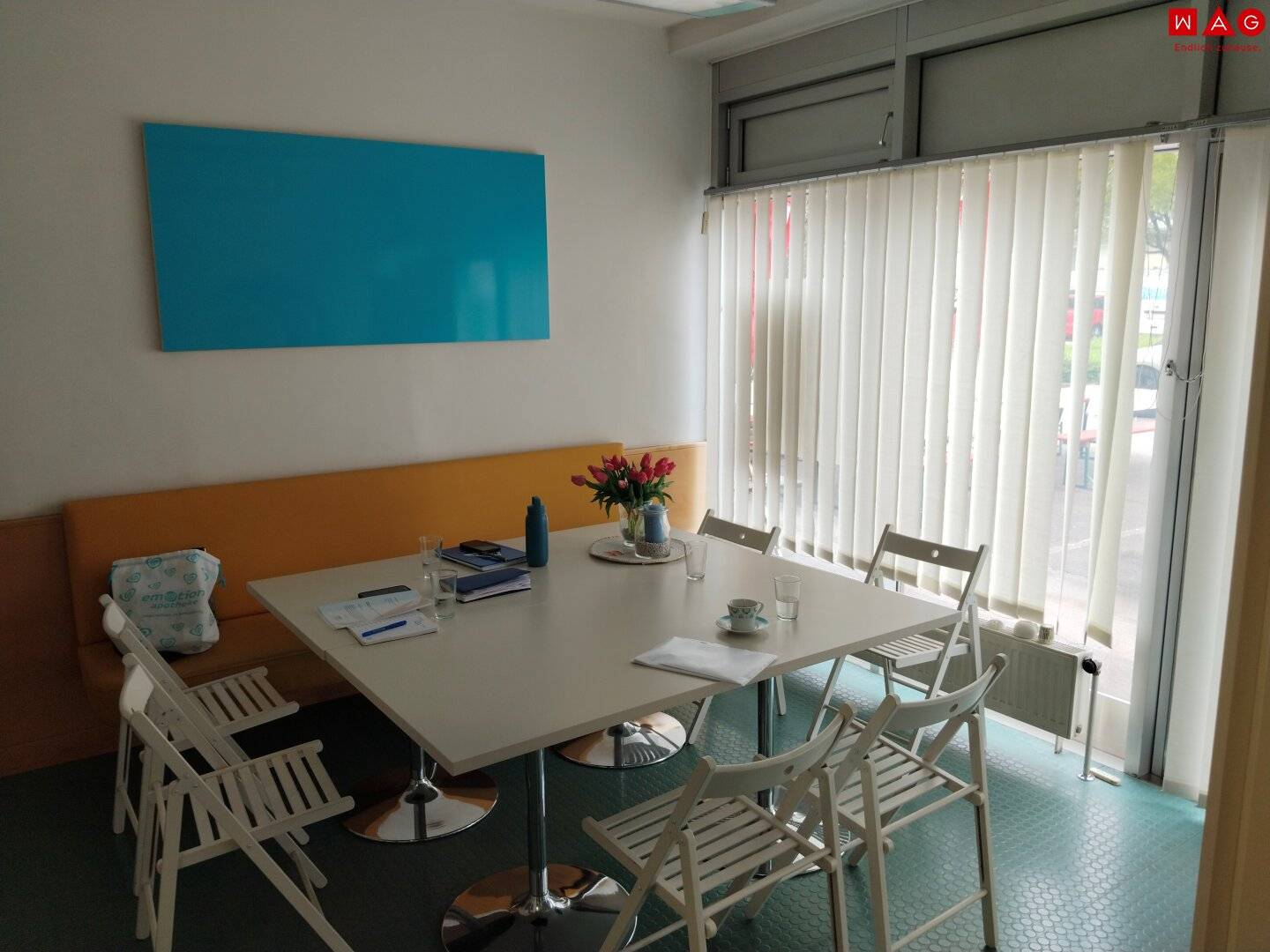 Versatile 83,60 m² commercial/medical practice space for rent in the thriving Muldenstraße shopping and wellness center benefit from high customer frequency Commission-free