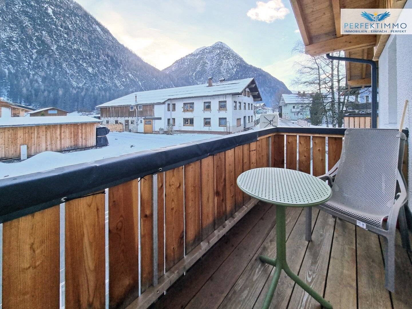 Niedrigenergiehaus mit 3 Abstellplätzen zum Erstbezug