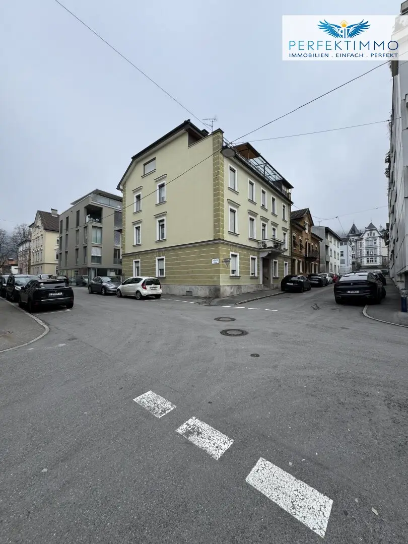 Rarität in der Bergstraße – Stilvolles Zinshaus mit Potenzial in Bestlage von Bregenz