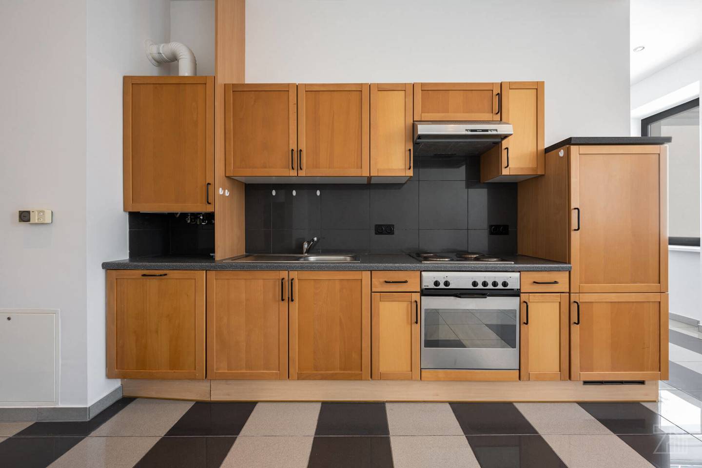 Wohnung unbefristet vermietet renovierter Altbau DG Aufbau