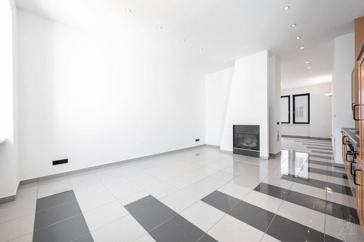 Wohnung unbefristet vermietet renovierter Altbau DG Aufbau