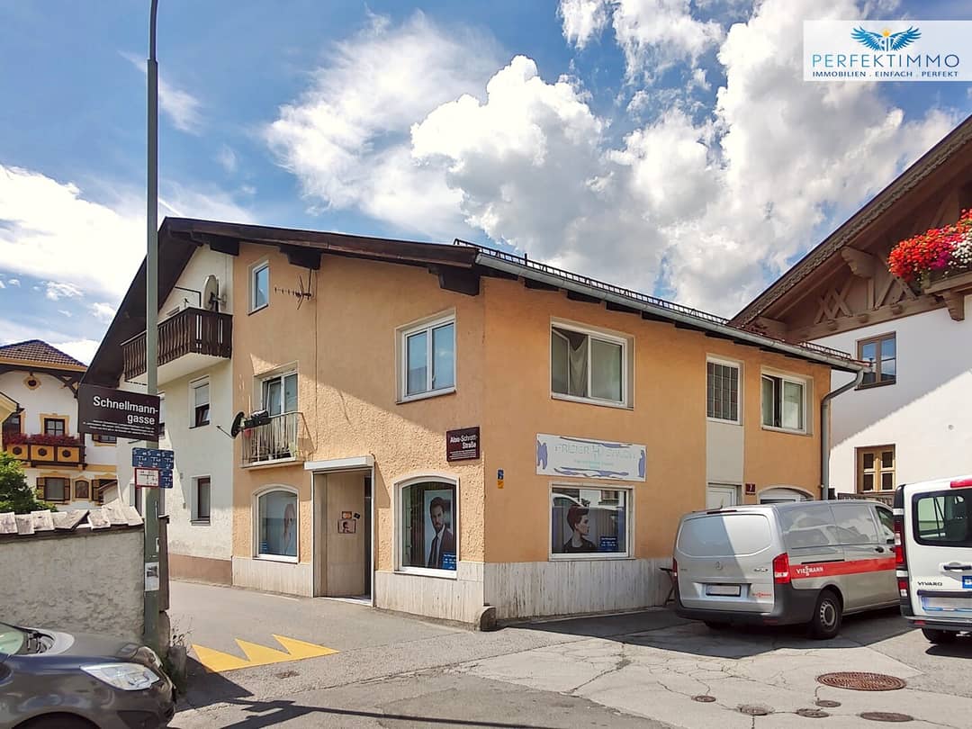 Haus mit Wohnung und Gewerbe - neuer Preis!