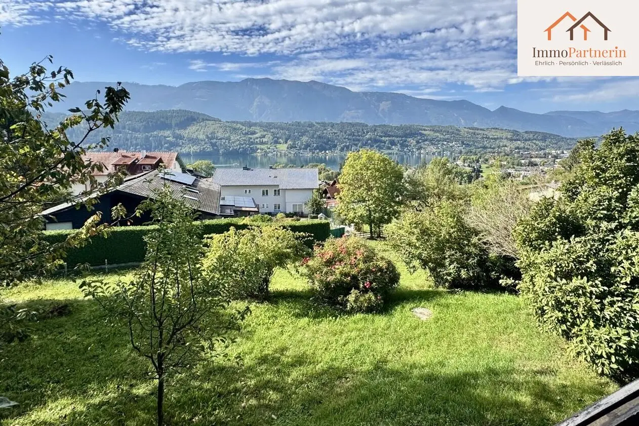 Seeblick & 1.056 m² Grund: Familienhaus in sonniger Ruhelage von Seeboden