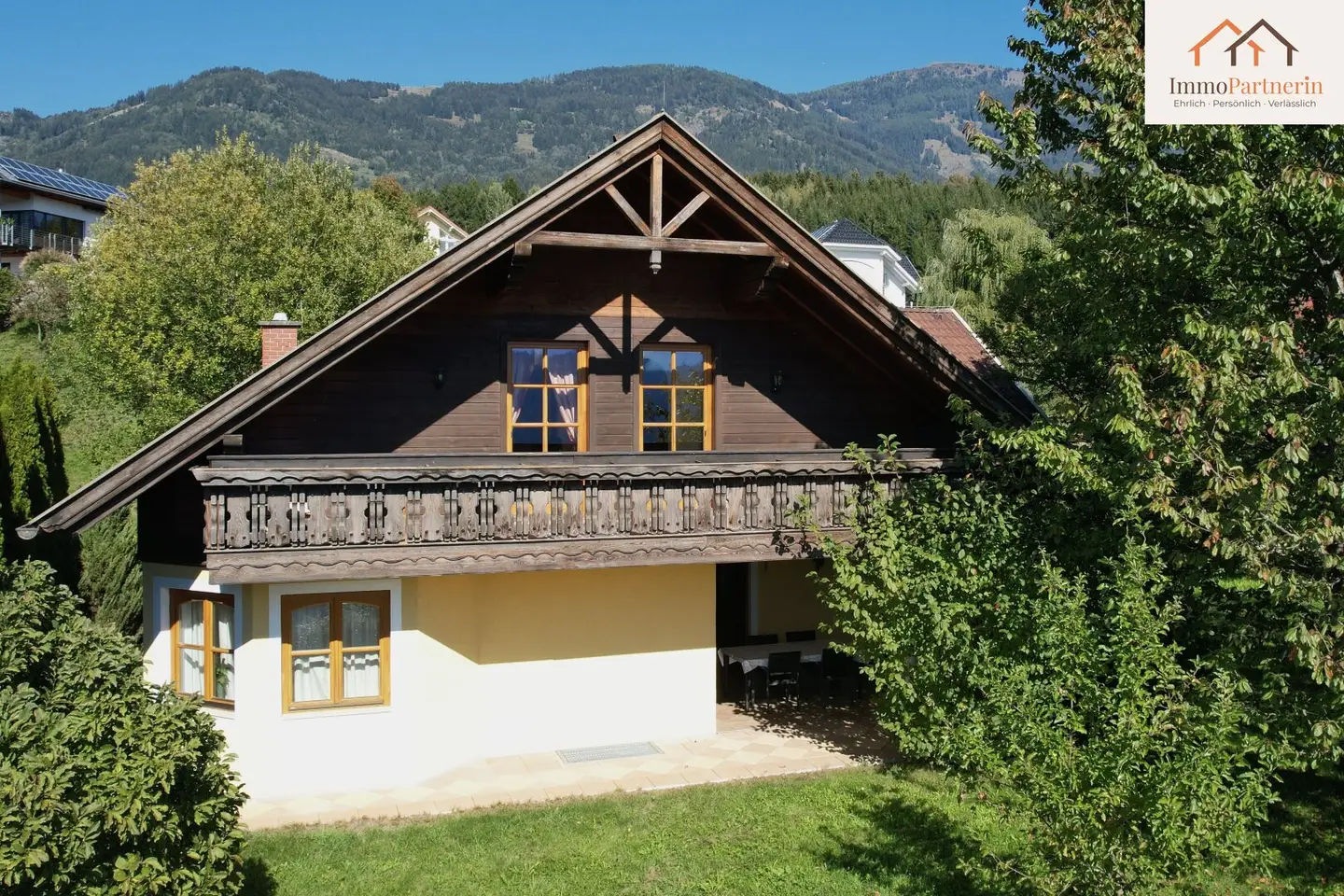 Seeblick & 1.056 m² Grund: Familienhaus in sonniger Ruhelage von Seeboden