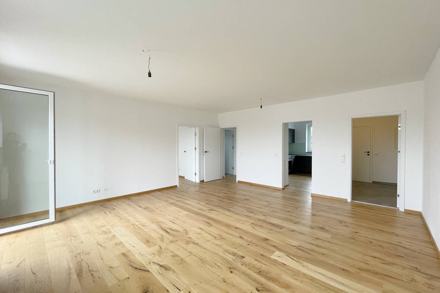 Helle 3-Zimmer-Wohnung mit separater Küche und sonnigem Balkon!