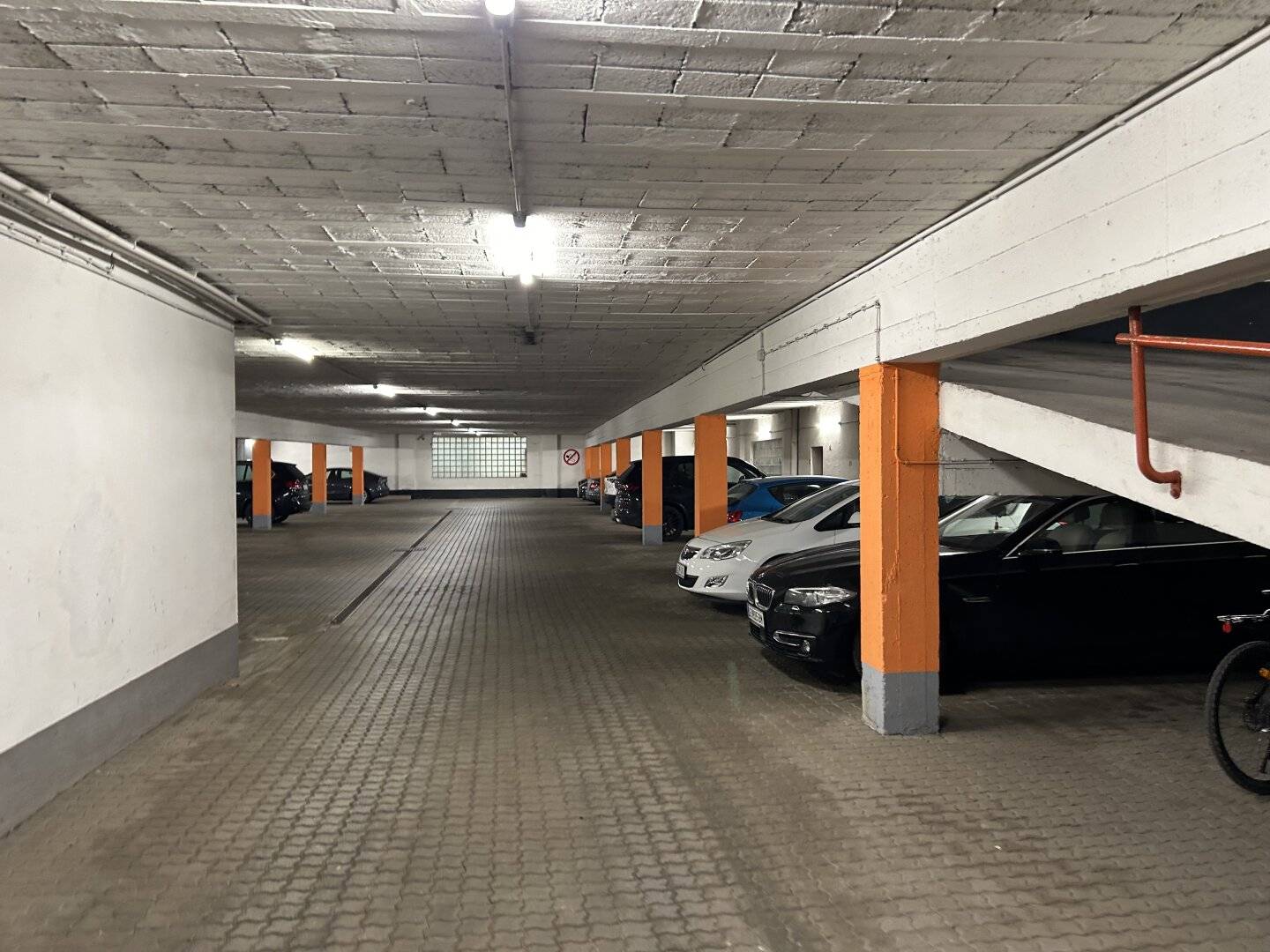 Komfortable - Garagenstellplätze im Zentrum von Leoben!