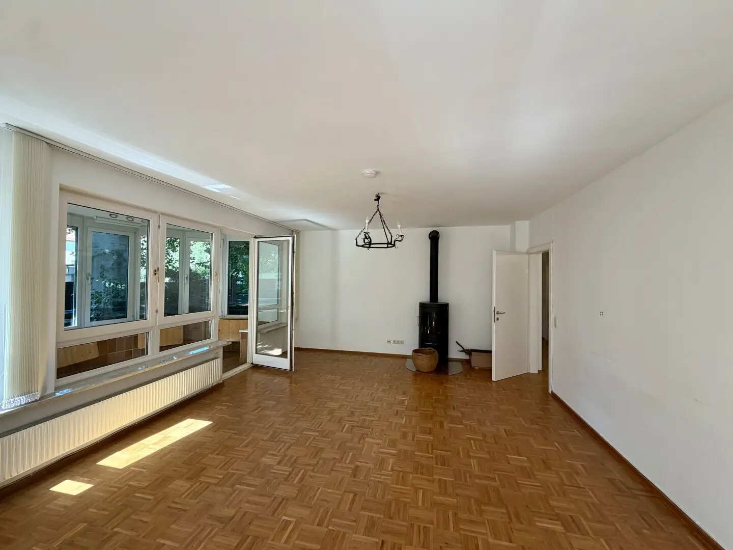Naturschatten statt Sommerhitze – Ruhige Gartenwohnung mit Tiefgarage in Geidorf