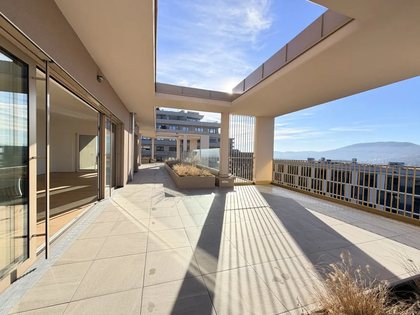 Exklusives Penthouse mit spektakulärer Dachterrasse und Weitblick