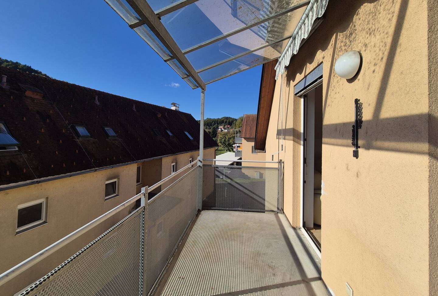 Gemütliche 4-Zimmer-Dachgeschosswohnung mit Balkon & Carport in Gamlitz – ab sofort verfügbar!