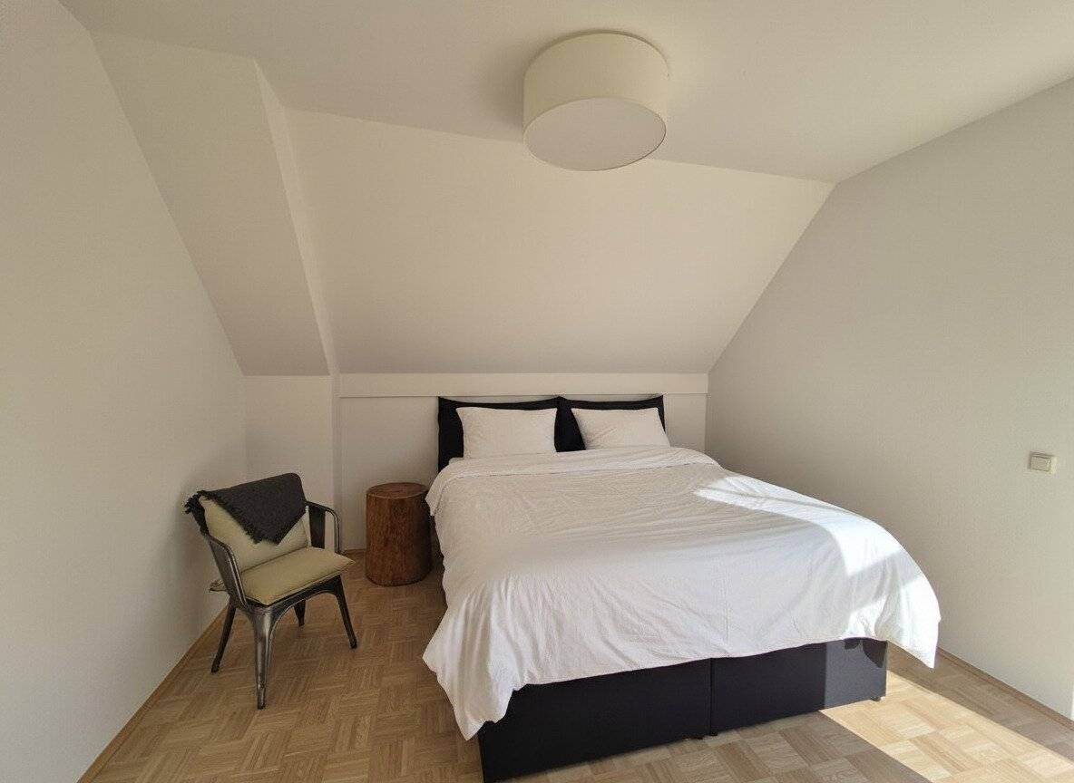 Gemütliche 4-Zimmer-Dachgeschosswohnung mit Balkon & Carport in Gamlitz – ab sofort verfügbar!