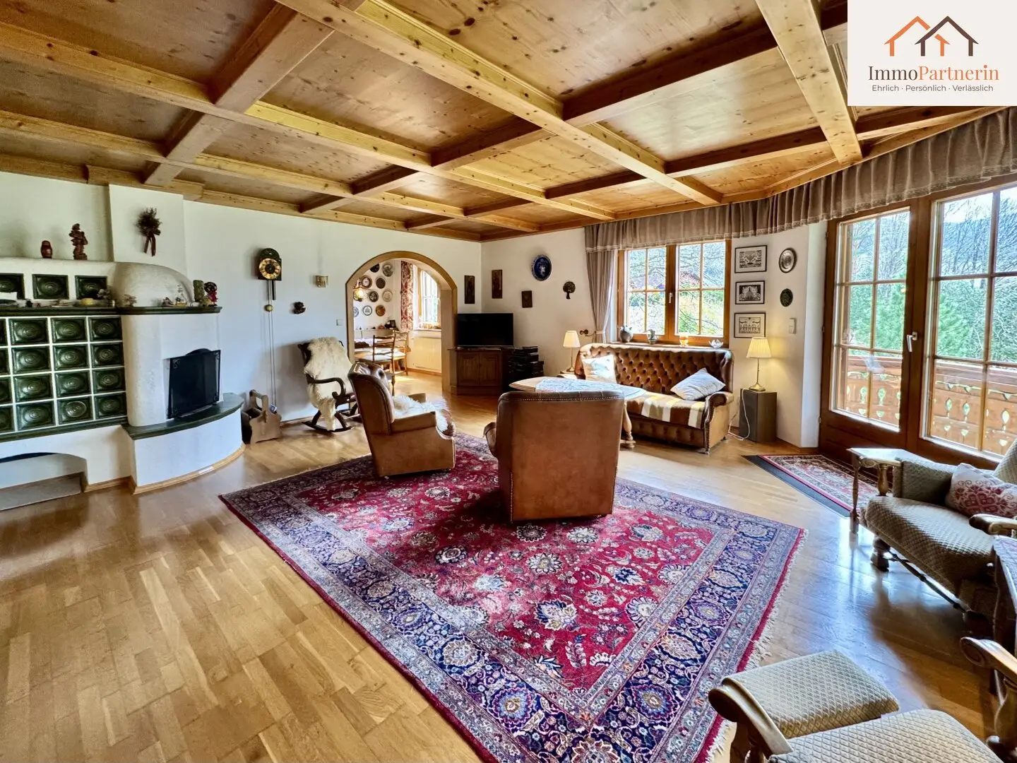 Charmantes Landhaus mit Alpenblick, 2.400 m² Bauland & Ausbaupotenzial