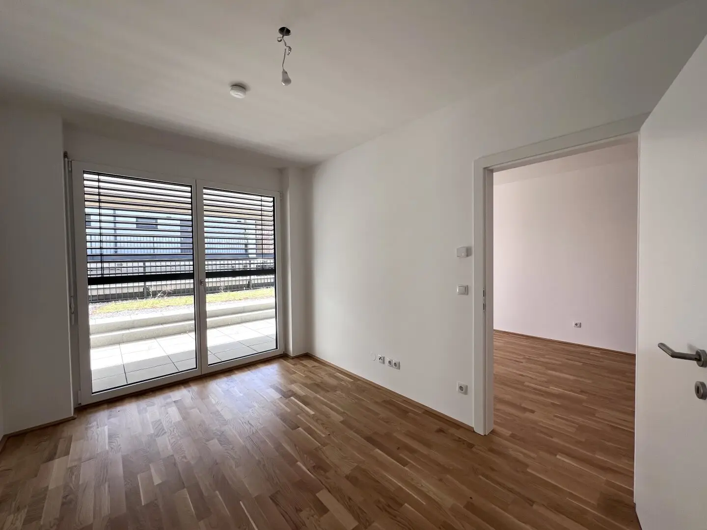 Kompakte freundliche 2 Zimmerwohnung mit großer Freifläche