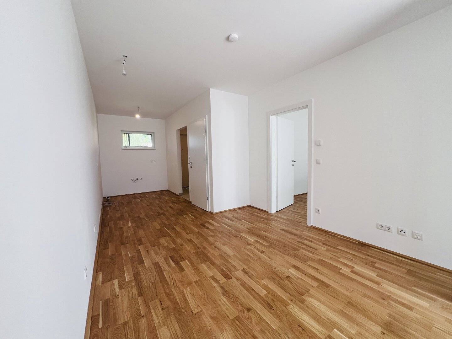 Kompakte freundliche 2 Zimmerwohnung mit großer Freifläche