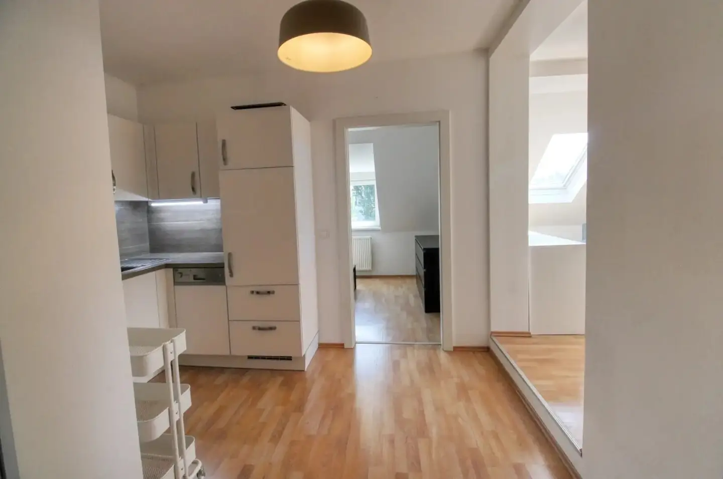 Gut gelegene, helle 2-Zimmer-Dachgeschosswohnung in Eggenberg
