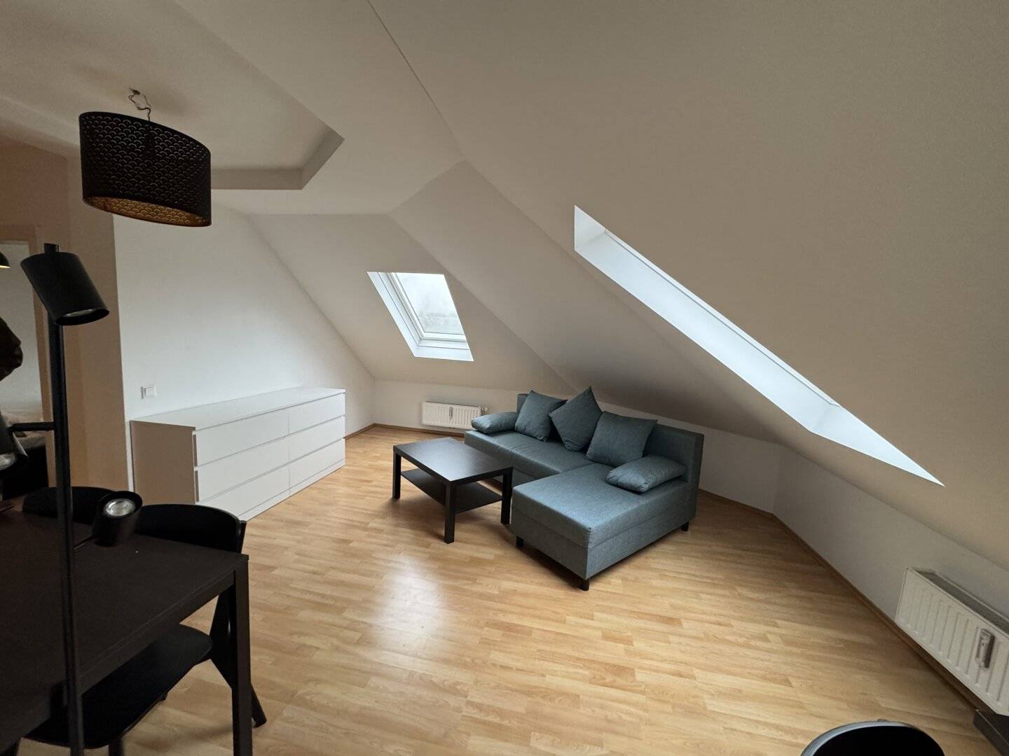 Gut gelegene, helle 2-Zimmer-Dachgeschosswohnung in Eggenberg