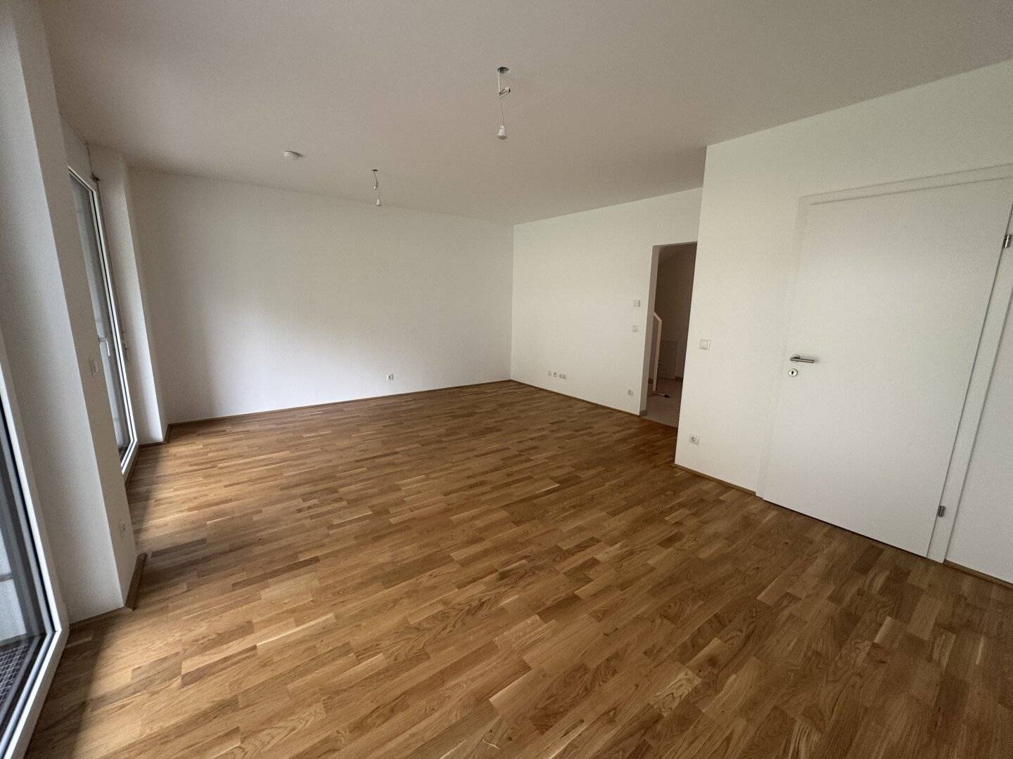 *Reihenhauscharakter* 4-Zimmer Gartenwohnung!
