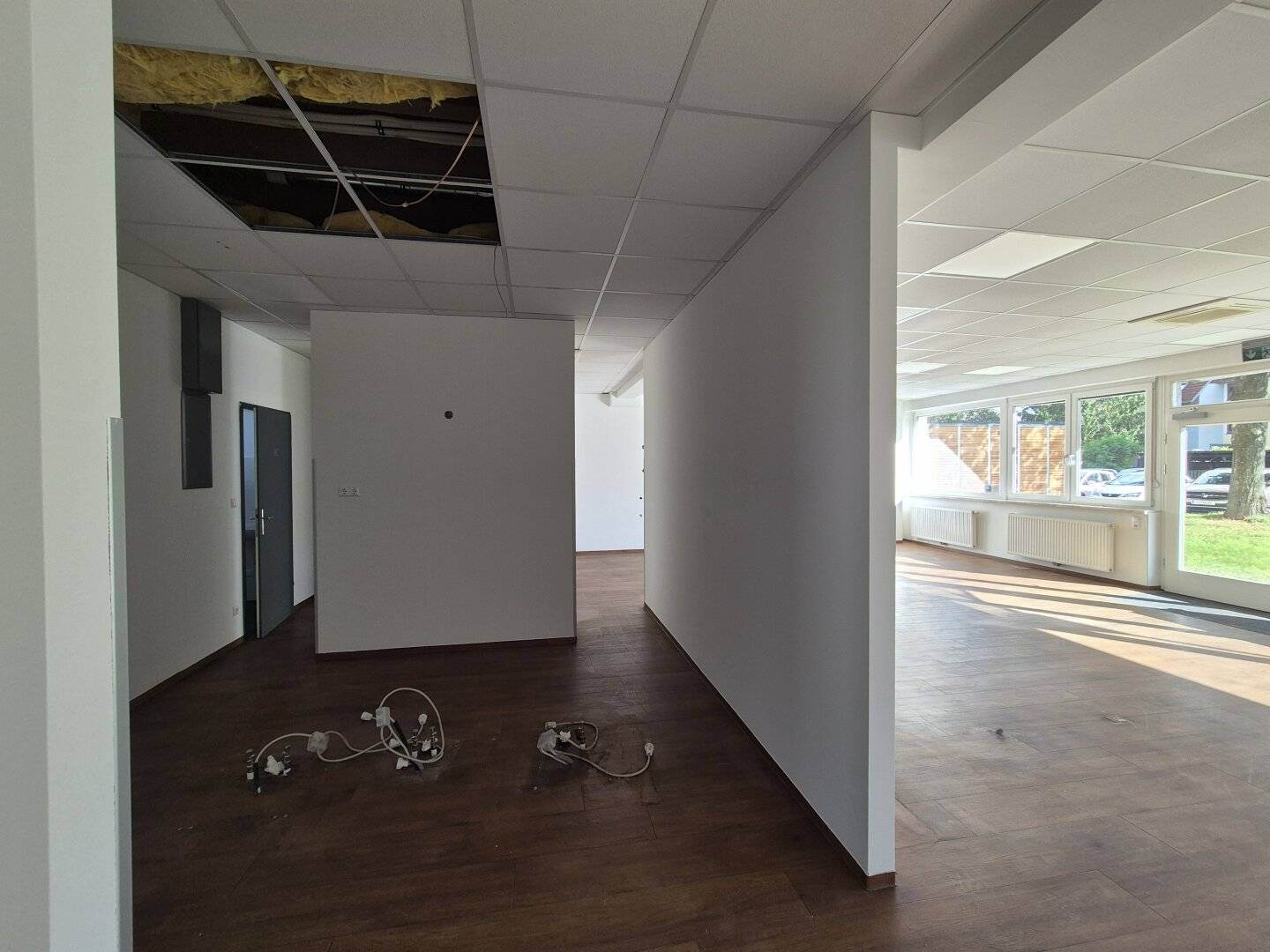 Büro- / Geschäftsfläche mit 112 m² im Erdgeschoß – Top Lage & Parkplätze direkt vor Ort