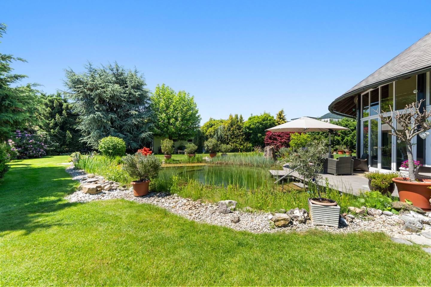 Exklusive Villa in Bestlage Villach-Vassach mit parkähnlichem Traumgrundstück