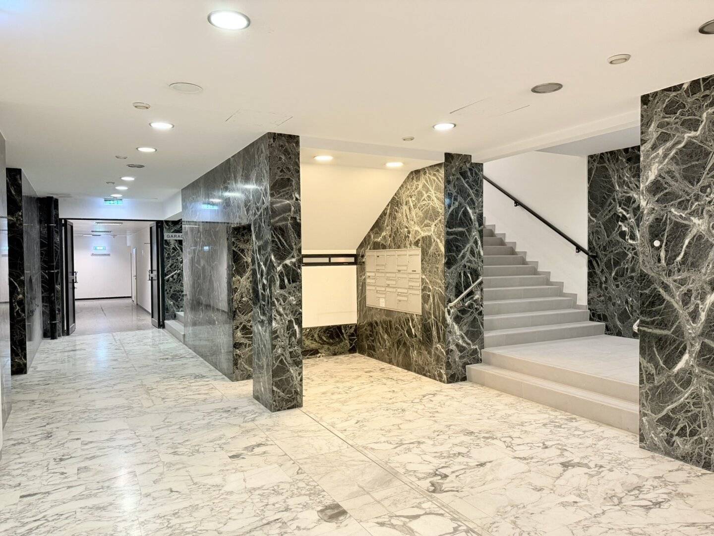 Storchengasse 1 - Garagenstellplatz direkt bei U4 & U6 Längenfeldgasse!