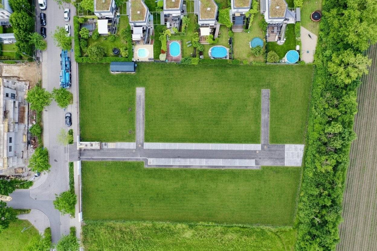 Living between vineyards and green: Exclusive allotment gardens with infrastructure and parking space