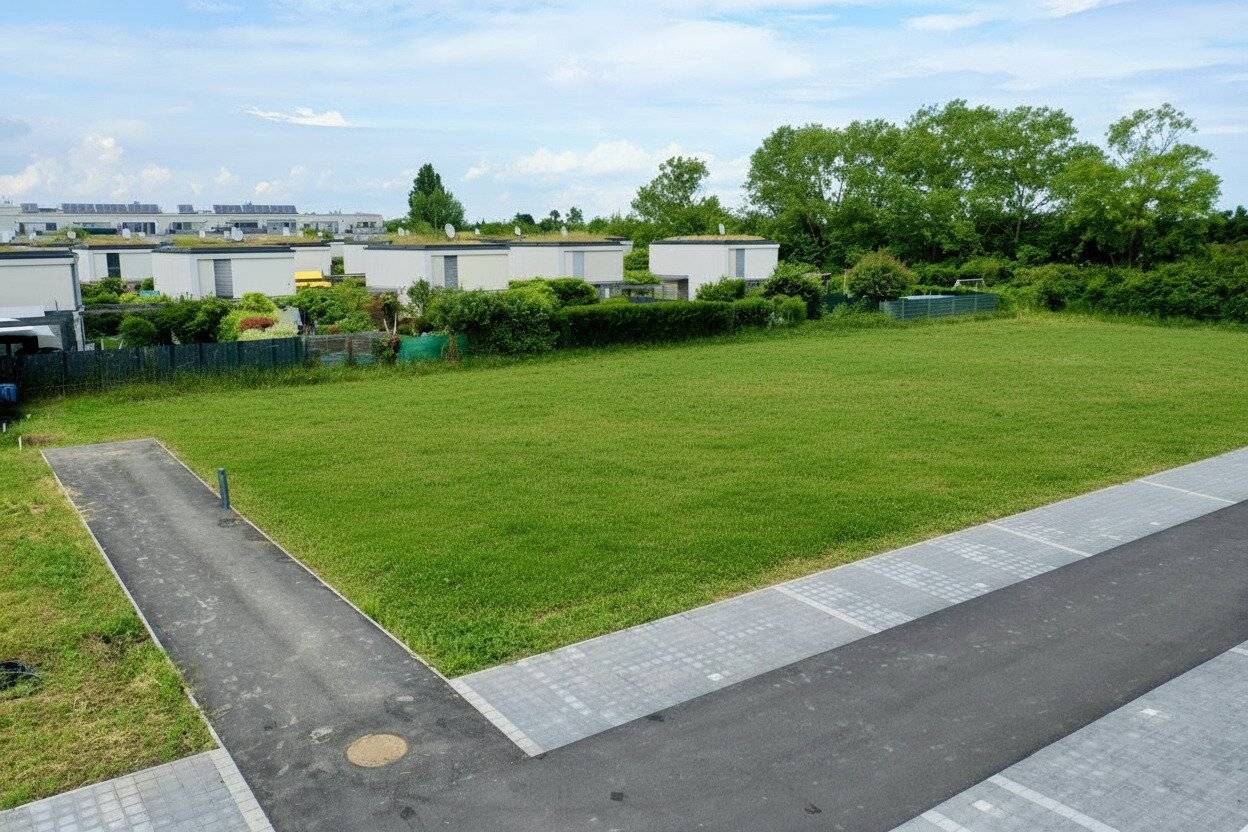 Living between vineyards and green: Exclusive allotment gardens with infrastructure and parking space