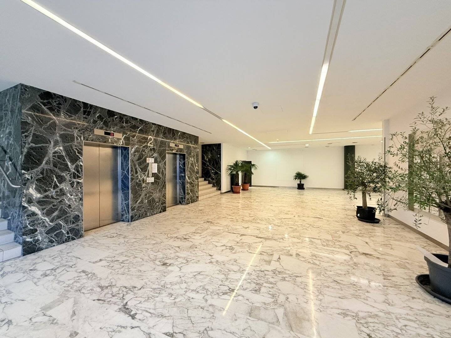 Storchengasse 1: Flexible ca. 700m² in bester Lage mit Top-Anbindung + Stellplätze + Zusatzflächen verfügbar!