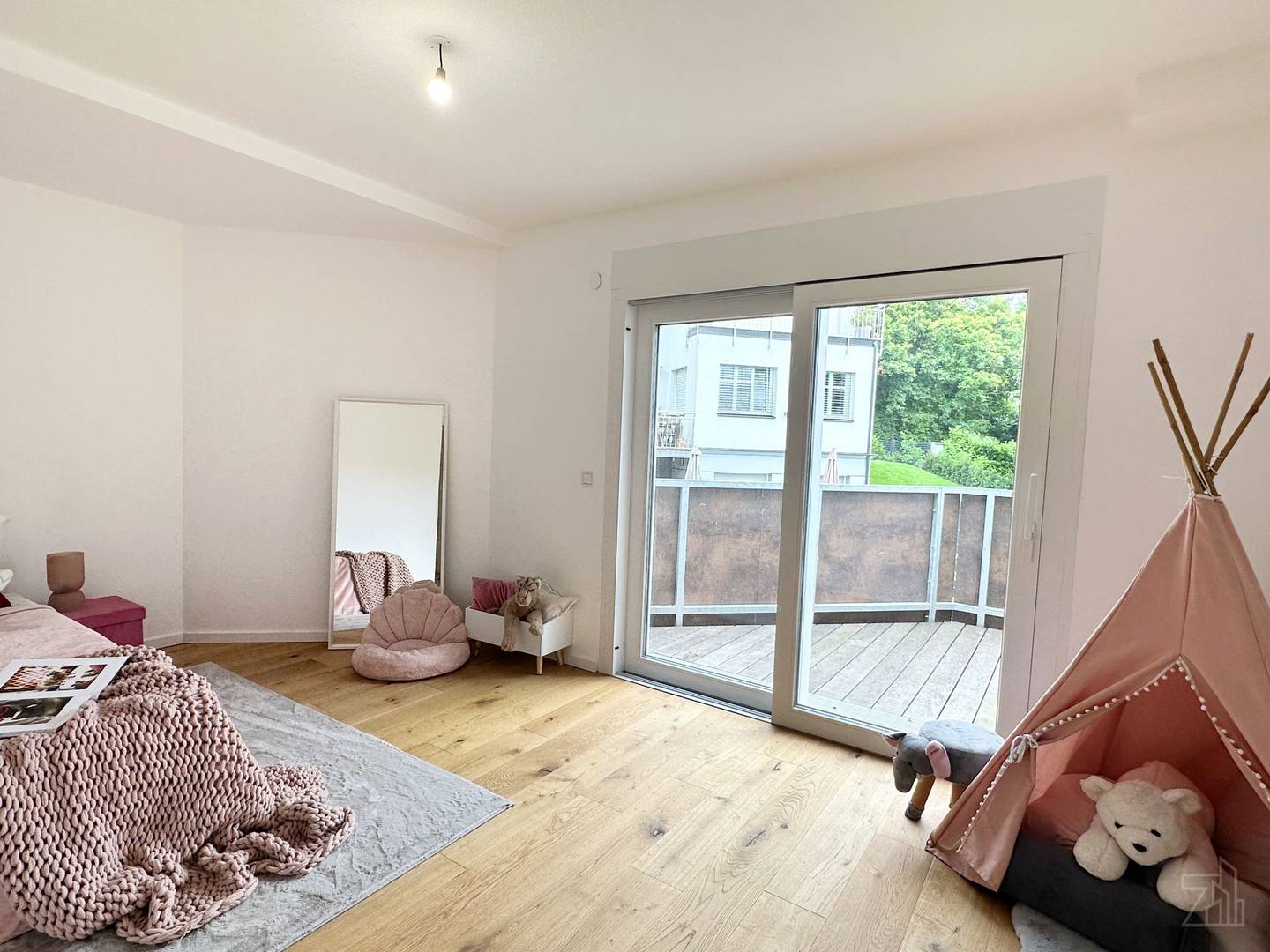 Wohnung mit Terrasse und Garten nahe Schlosspark