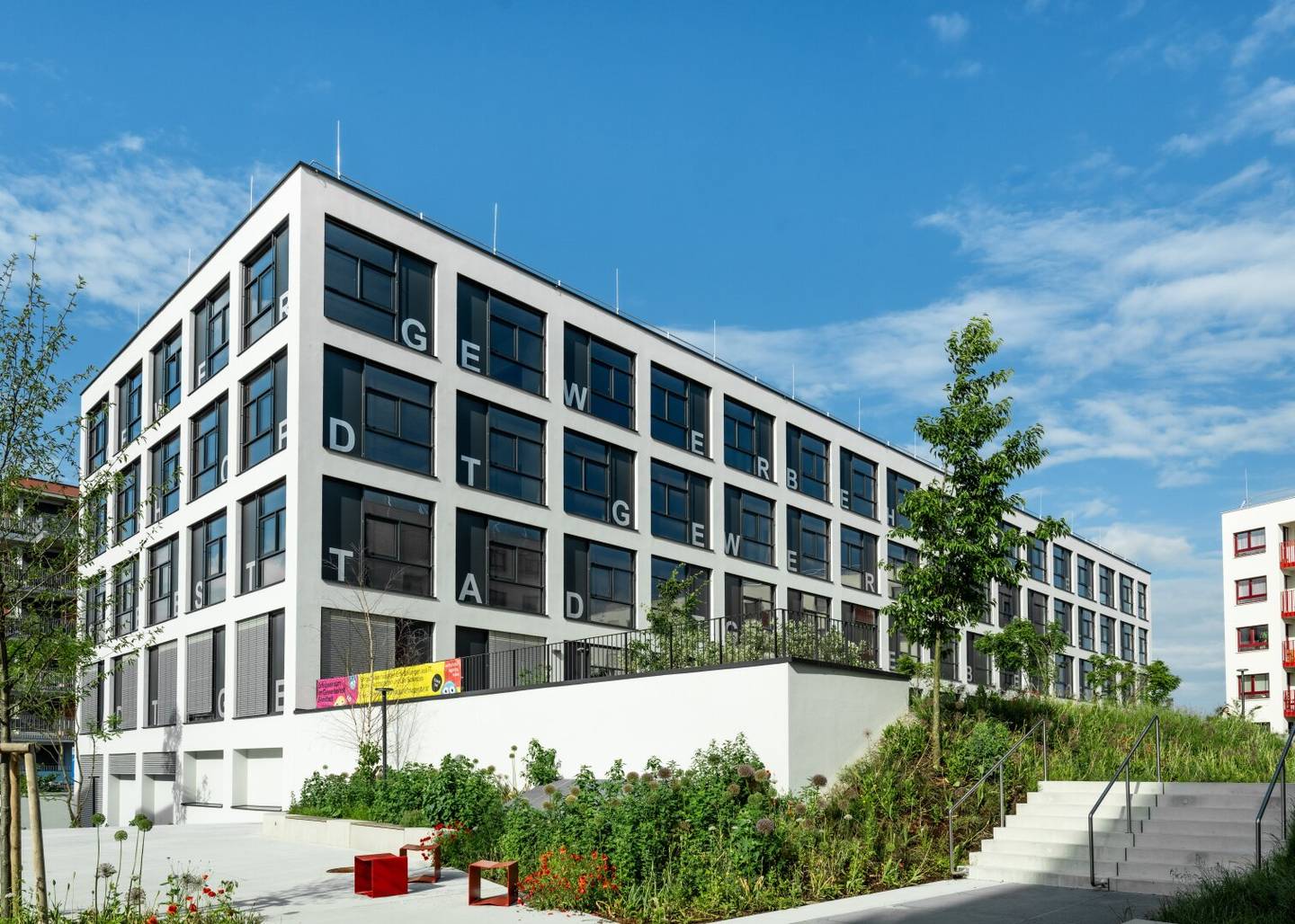 Flexible Produktionsfläche im Gewerbehof Seestadt – ideal für Startups & Scale-ups