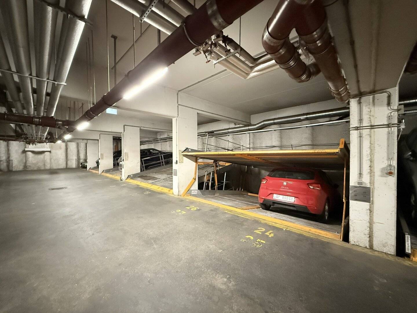 Knöllgasse 19-21 - Garagenplatz nur 15 Minuten zum Ring!