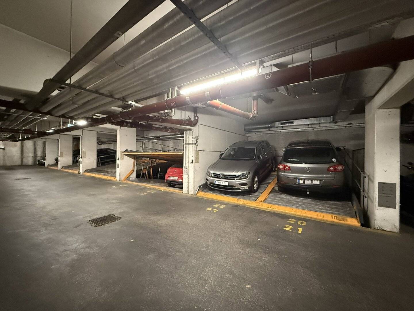 Knöllgasse 19-21 - Garagenplatz nur 15 Minuten zum Ring!