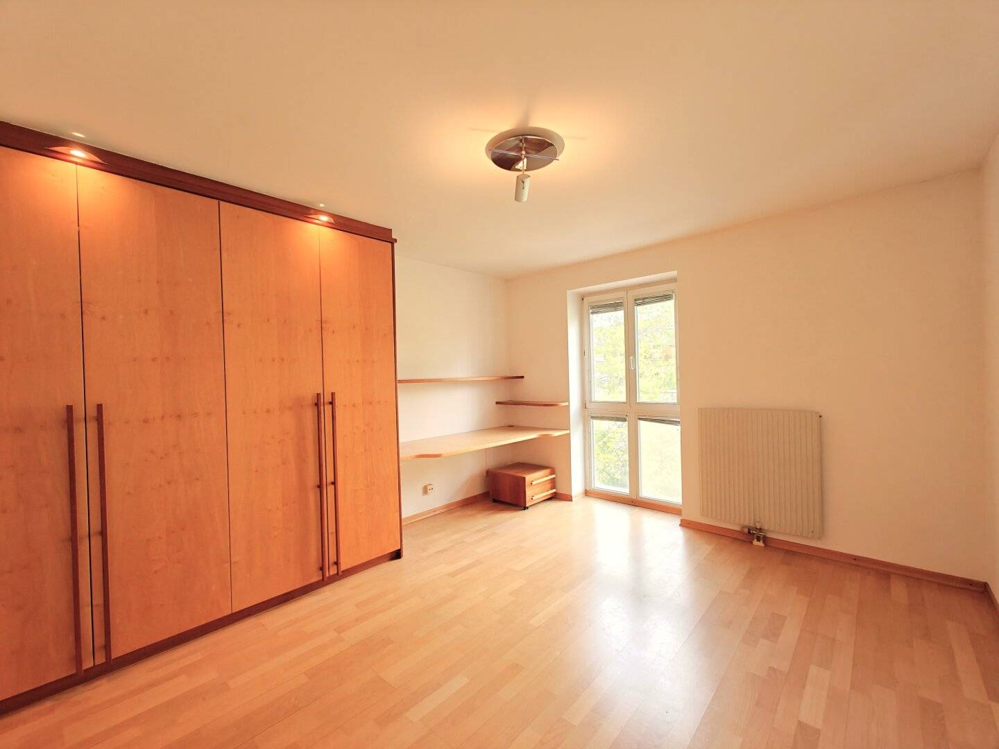 Gersthof: Sunny east orientation + Ideal residential location + Practical layout + Near Fuchu-Park