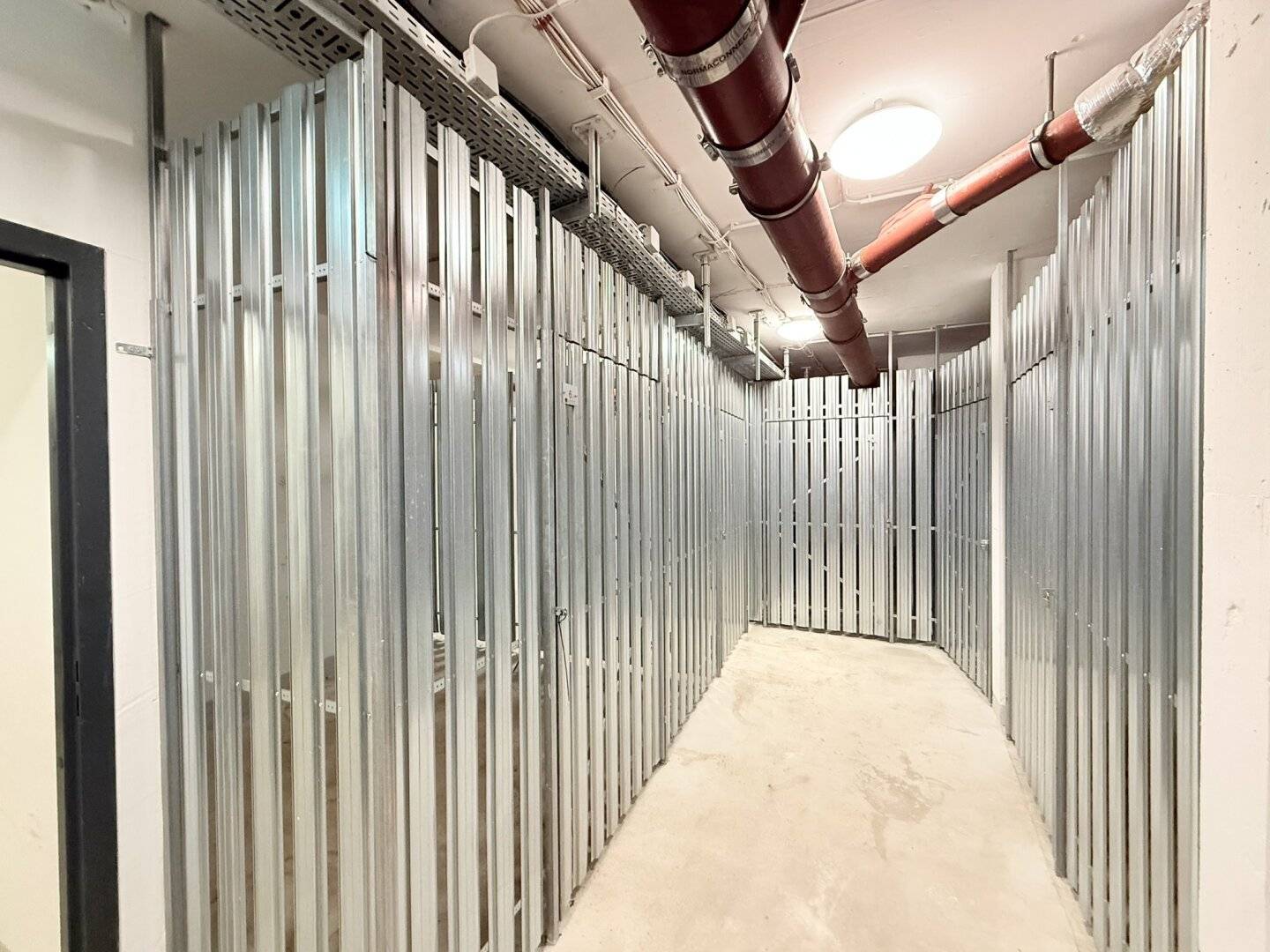 OHNE Provision & Kaution! Altmannsdorfer Str 86-88: 32 m² Lagerraum in bester Lage: direkt per Auto + U6 und Straßenbahn in der Nähe!