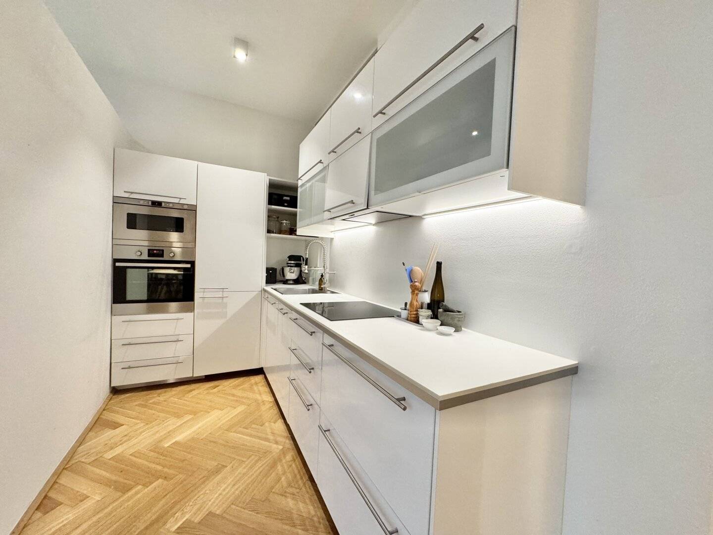 SERVITENVIERTEL - LOFTARTIGE 3 ZIMMER HOFWOHNUNG NAHE U4