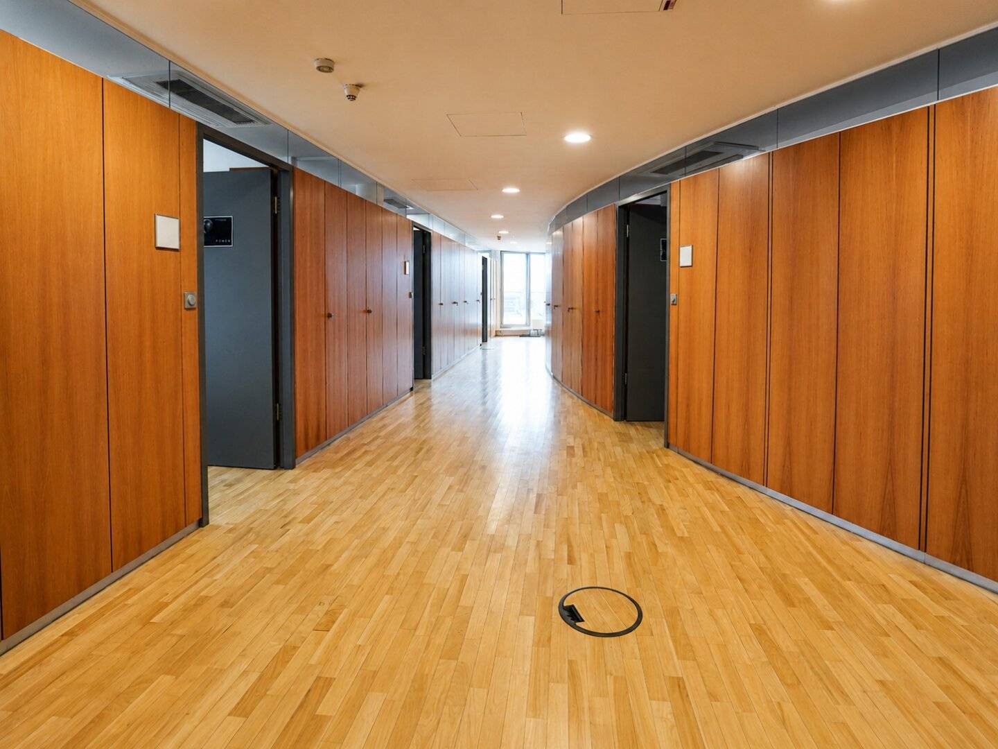 All-In Business Office in Mödling – Work, Connect and Grow!