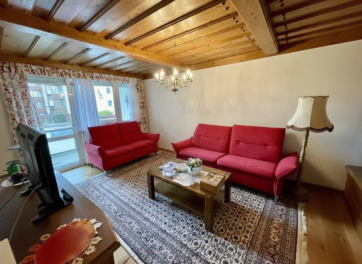 Ruhe und Infrastruktur – Ihre 2-Zimmer-Wohnung mit Loggia und Garage in Oberndorfer Bestlage, Zweitwohnsitz erlaubt!