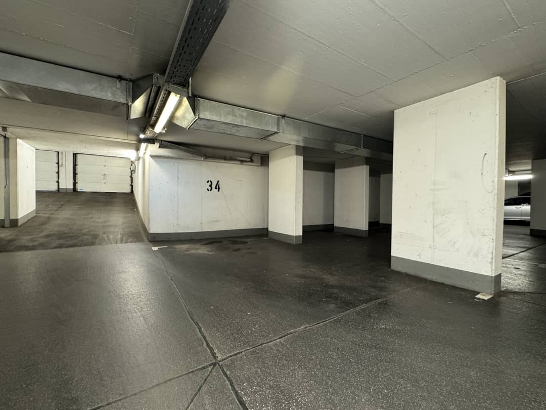 GARAGENPLATZ NAHE HANUSCH KRANKENHAUS