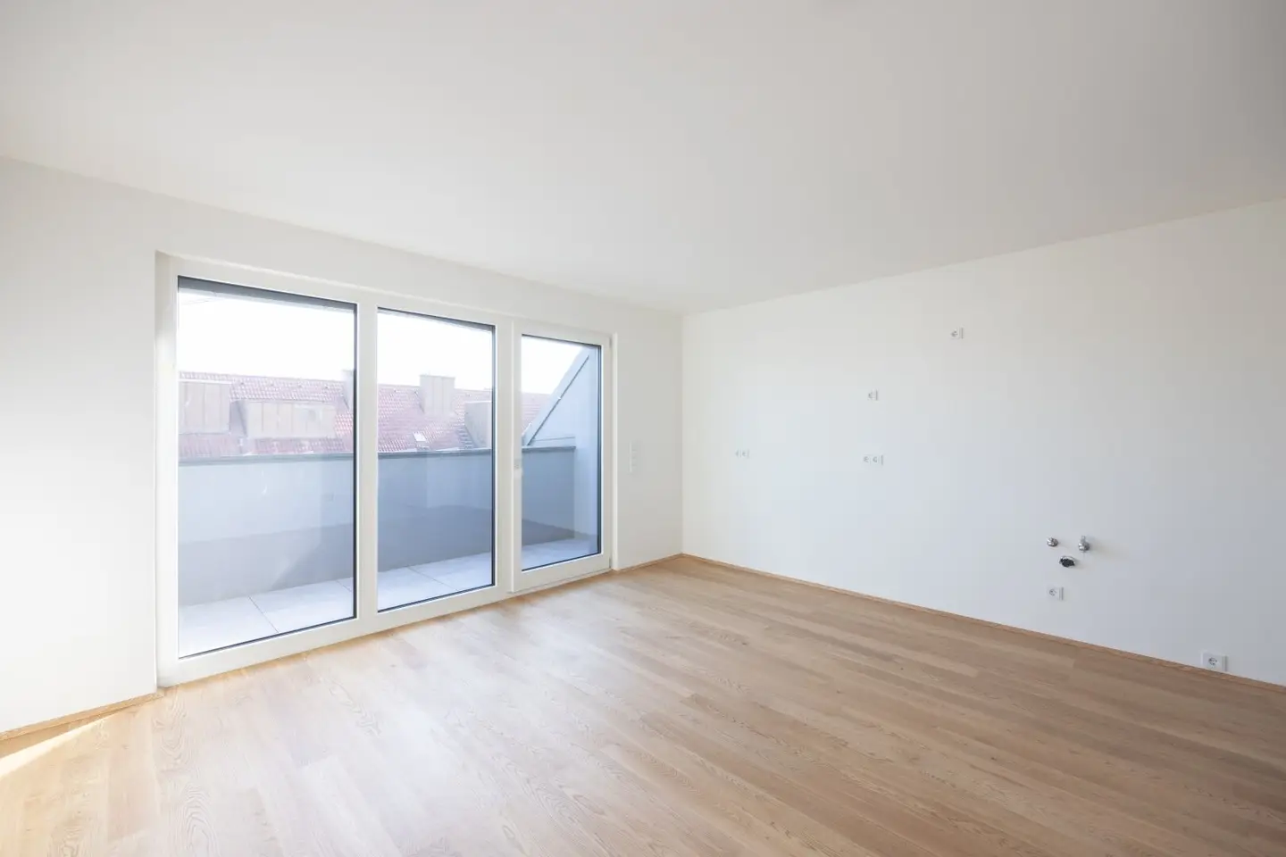 FAMILIENFREUNDLICHE DG-MAISONETTE + 2 TERRASSEN NAHE STADTPARK/ROCHUSMARKT (U4,U3)