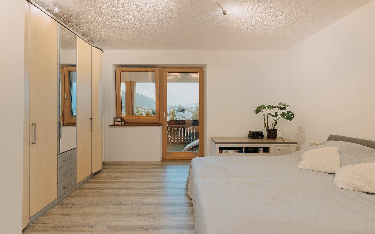 Mehrfamilienhaus mit drei Wohneinheiten in traumhafter Sonnenlage von Buch in Tirol – St. Margarethen