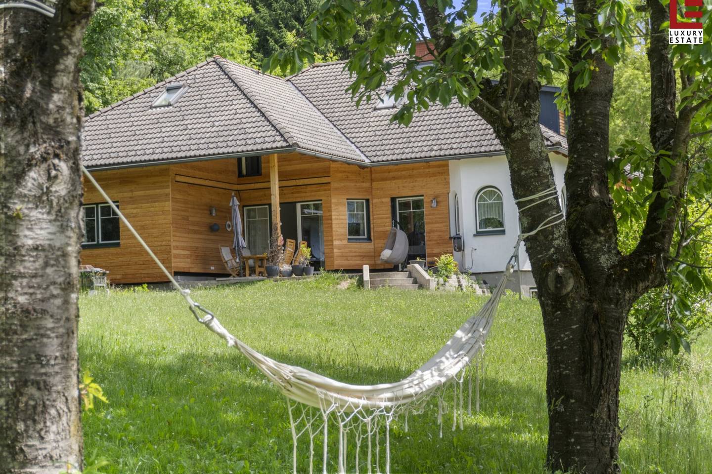 Südkärntner Seengebiet: Großzügiges Panorama-Landhaus in absoluter Ruhelage
