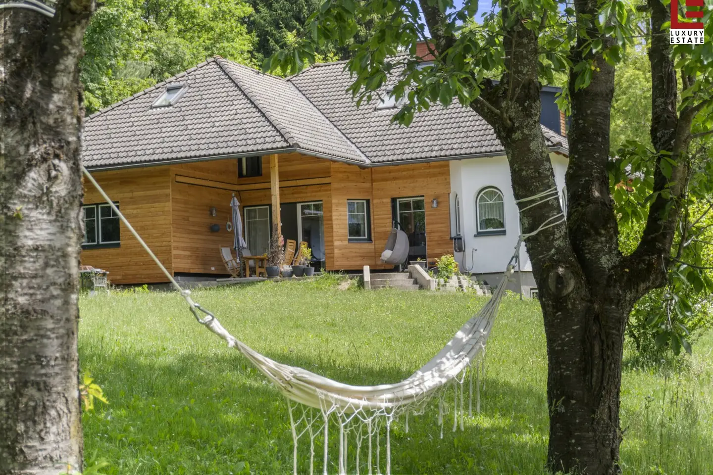 Südkärntner Seengebiet: Großzügiges Panorama-Landhaus in absoluter Ruhelage