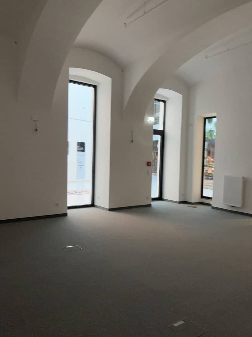 Geschäftsfläche in den Promenaden Galerien