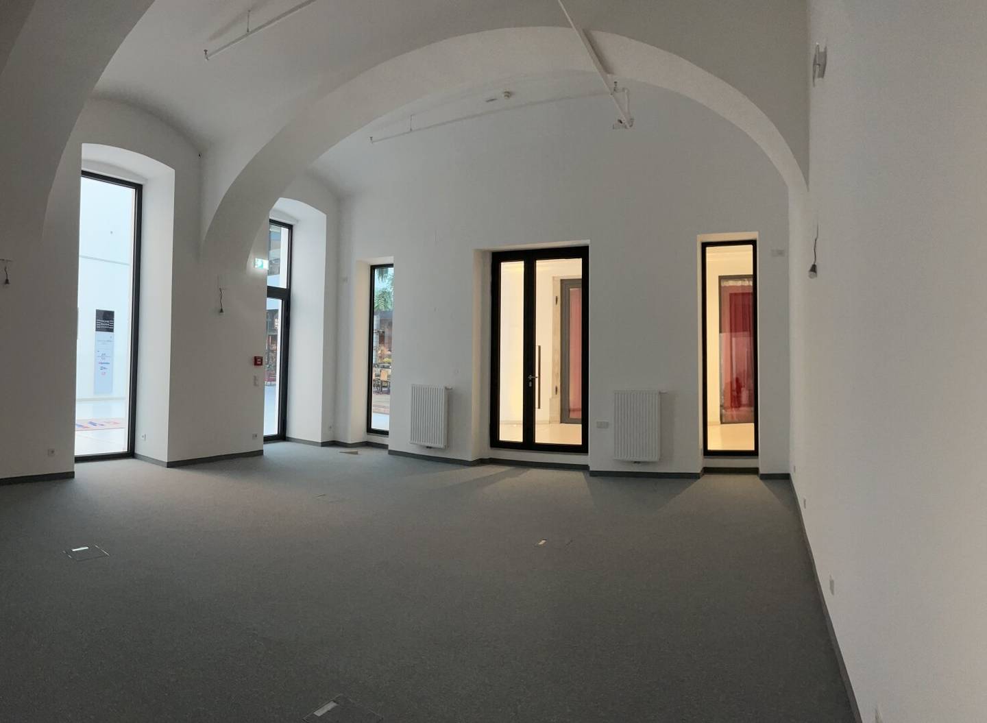 Geschäftsfläche in den Promenaden Galerien